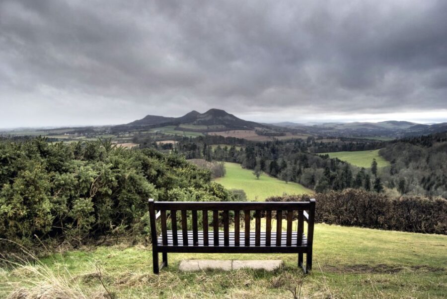 From Edinburgh: 5 Day Best of Northern England Tour - Day 3: Yorkshire Dales National Park to Keswick Cattle Country Stop