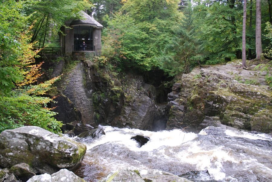 From Edinburgh: Best of Scotland Small-Group Day Tour - Blair Castle and the Atholl Highlanders: where the stories get specific