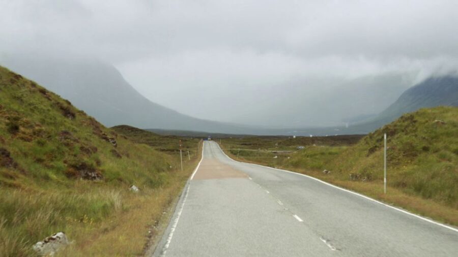 From Edinburgh: Glasgow & Scottish lakes Spanish Tour - Glasgow panoramic tour: fast context, key landmarks