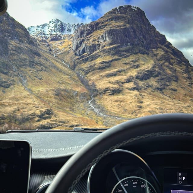 From Edinburgh: Glenfinnan Viaduct and Glencoe Day Trip - Fort William lunch break under Ben Nevis