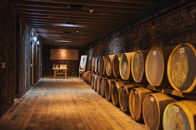 From Edinburgh: Glenkinchie Distillery & Whisky Experience - St Andrew Square Pickup: the easiest way to start your whisky day