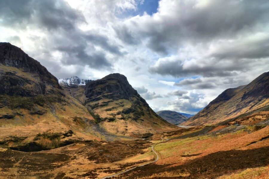 From Edinburgh: Isle of Skye and Outer Hebrides 6-Day Tour - Crossing to Skye: Harris beaches, a medieval church, and Portree seafood time