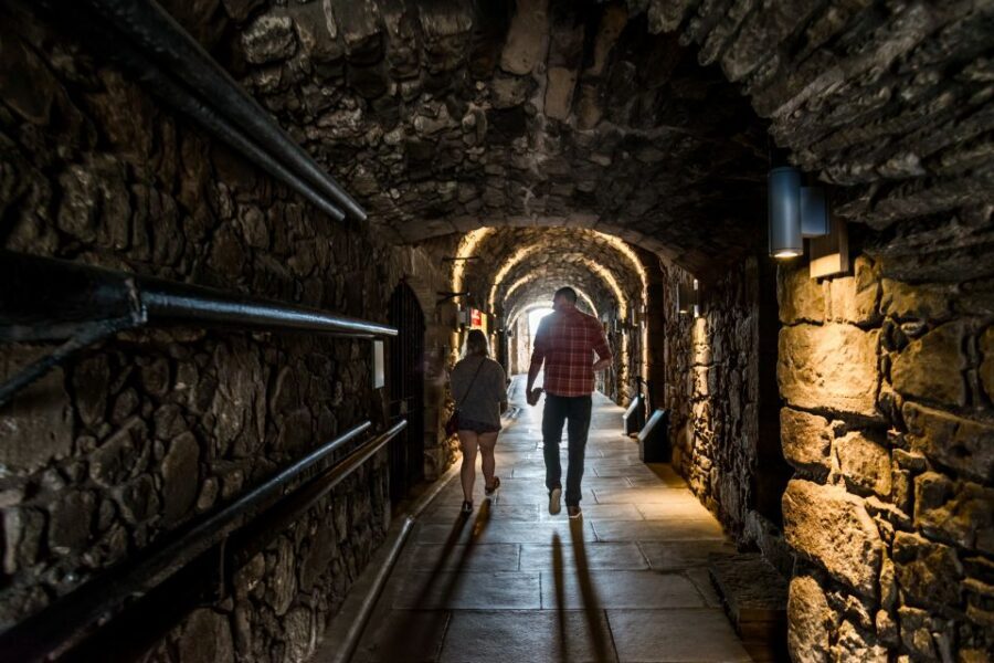 From Edinburgh: Loch Lomond, Kelpies & Stirling Castle Tour - A Day of Lochs, Castles, and The Kelpies from Edinburgh