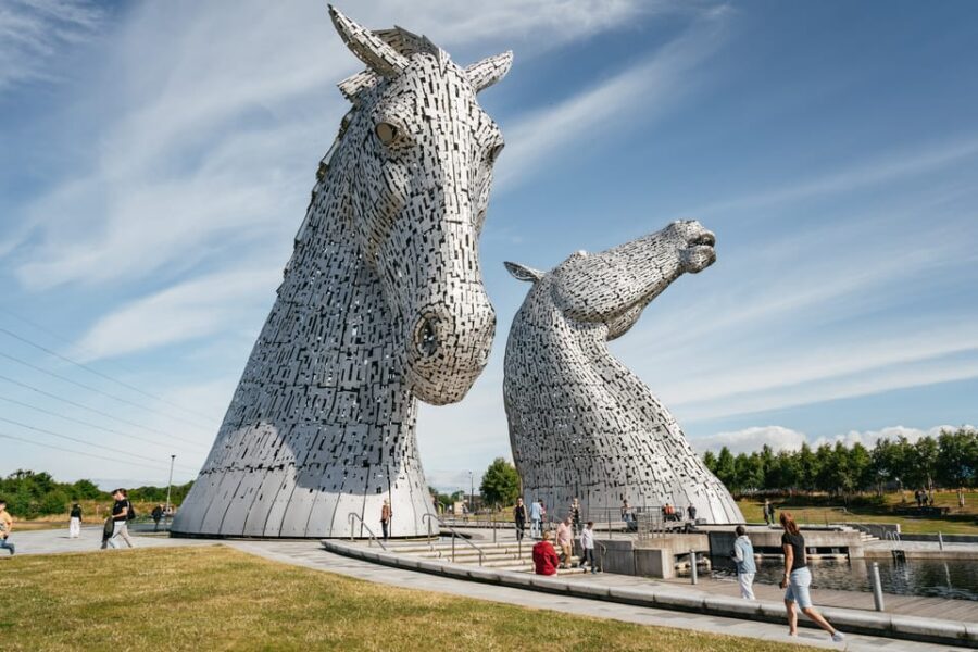 From Edinburgh: Loch Lomond, Stirling Castle & Kelpies Tour - Quick highlights