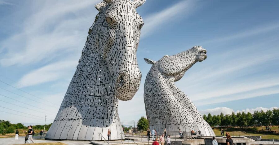From Edinburgh: Loch Lomond, Stirling Castle & Kelpies Tour - Getting west from Edinburgh: how the bus ride sets up the day