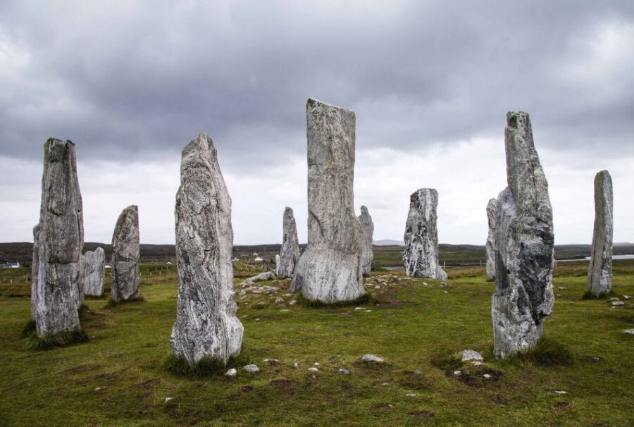 From Edinburgh: Outer Hebrides & Isle of Skye 6-Day Tour - Where you sleep: B&Bs, en suite rooms, and the reality of walking