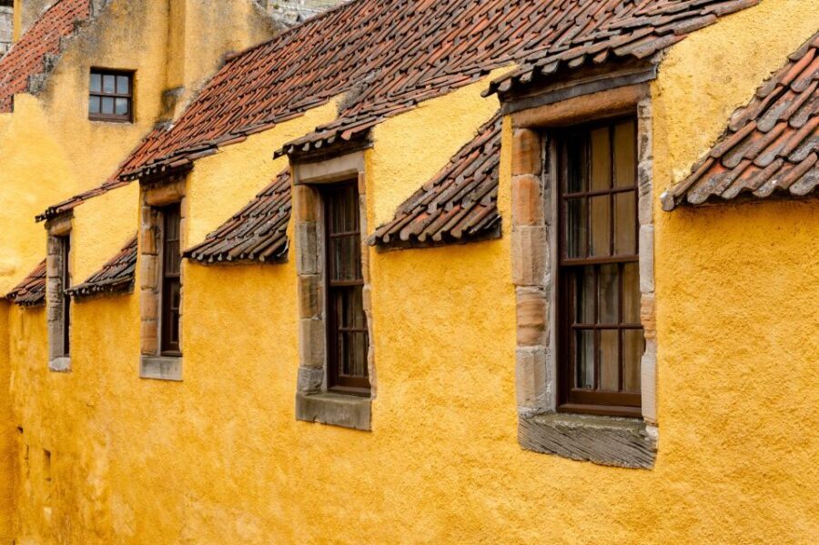 From Edinburgh: Outlander Adventure Day Tour with Entry - Key points you’ll feel right away