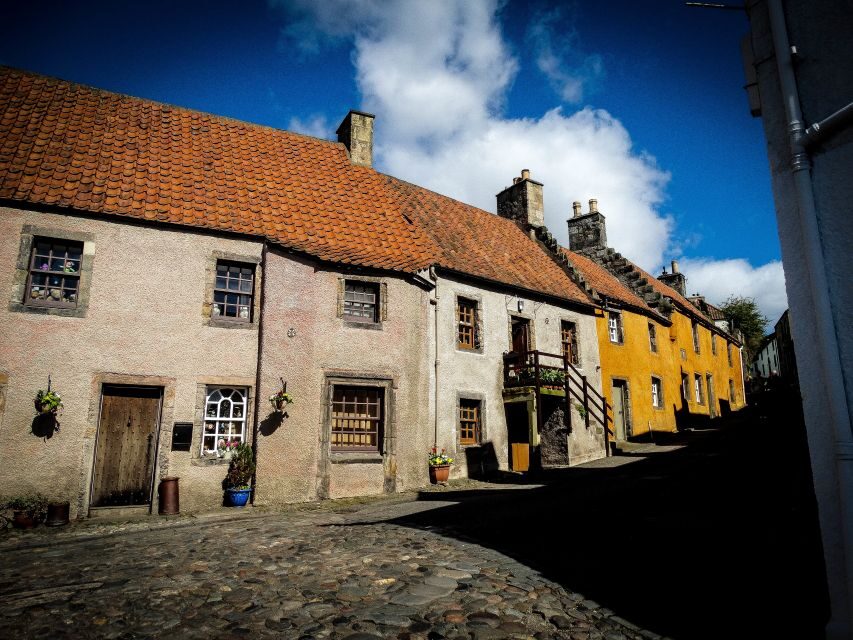 From Edinburgh: Outlander Full-Day Tour in Spanish - Meeting at 190 High Street and riding in comfort