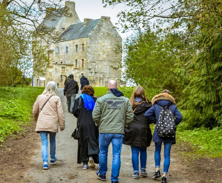 From Edinburgh: The Outlander Experience Guided Tour - Linlithgow Palace: Wentworth Prison scenes and Mary Queen of Scots links