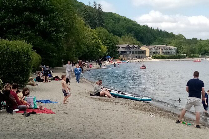 Full-Day Tour Loch Lomond, Stirling Castle and The Trossachs - Luss on Loch Lomond: village time, stone-skimming, and optional cruise