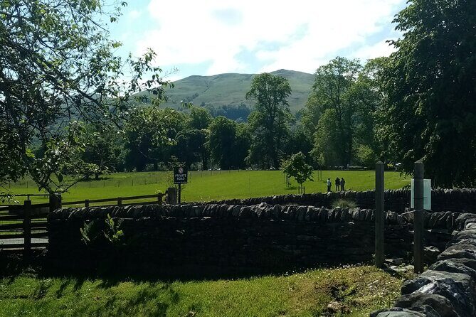 Full-Day Tour Loch Lomond, Stirling Castle and The Trossachs - The included whisky, shortbread, and water: small touches with real momentum