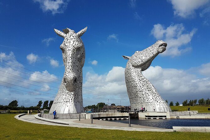 Full-Day Tour Loch Lomond, Stirling Castle and The Trossachs - The private ride: what you gain (and what you should expect)