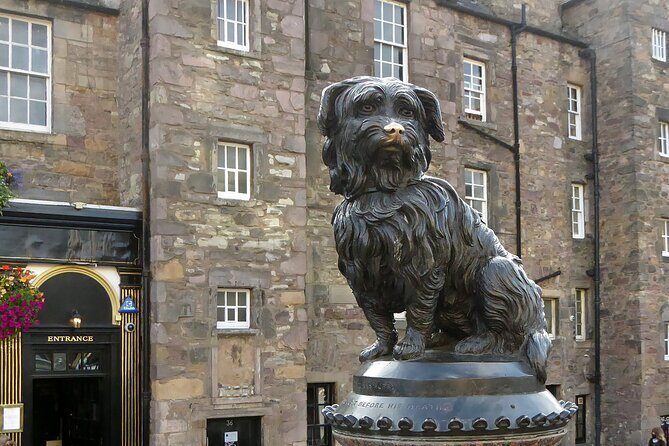 Fun, Flexible Treasure Hunt Around Edinburgh with Cryptic Clues & Hidden Gems - St Giles’ Cathedral: Clues that Point You Toward the Historic Center
