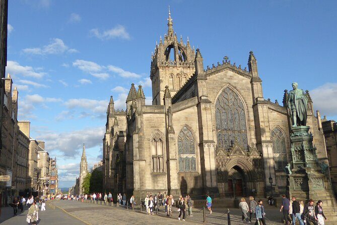 Fun, Flexible Treasure Hunt Around Edinburgh with Cryptic Clues & Hidden Gems - McEwan Hall: A Pretty, Practical Detour