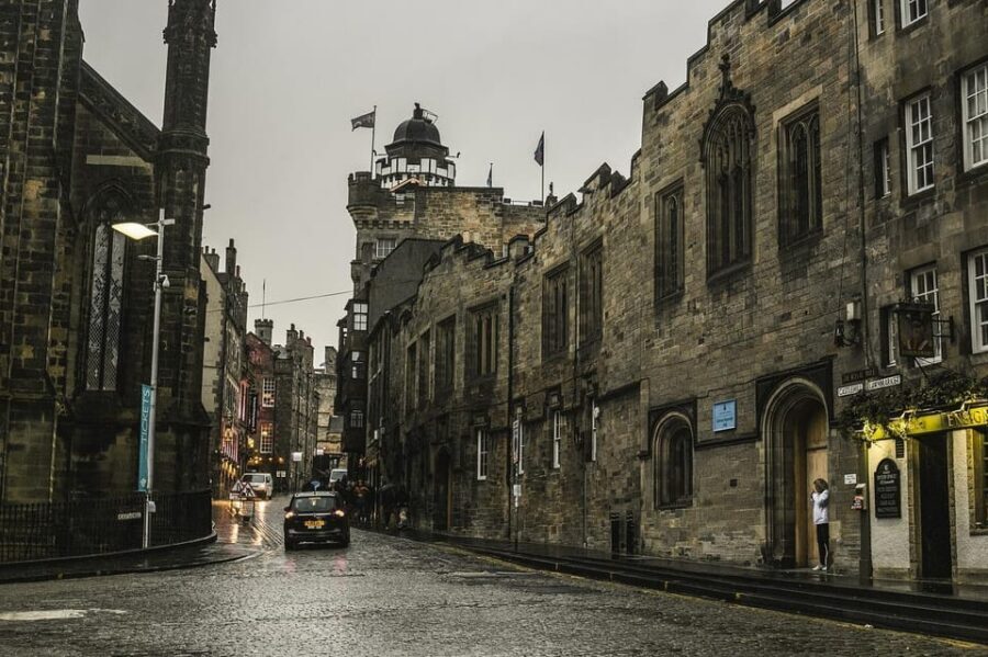 Ghost Tour in Edinburgh - Why an Italian Ghost Tour Works So Well in Edinburgh
