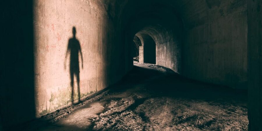 Ghosts, Ghouls & Gallows :The Original Bristol Ghost Walk - Where you meet: William III at Queen Square
