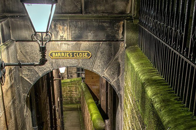 Ghosts, Mysteries, and Witches Tour - Niddry Street and the South Bridge Vaults: smuggling, secret medicine, and weird reports