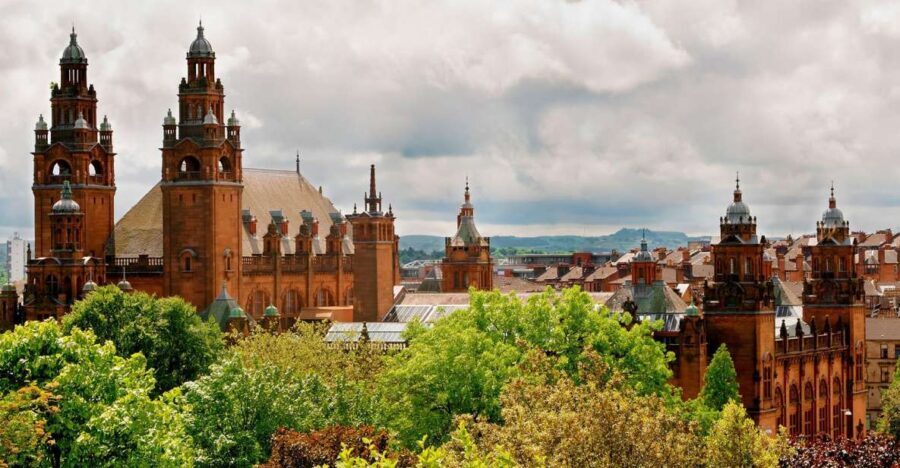 Glasgow and Scottish Lakes Tour in Italian - Callander and Aberfoyle: quick stops, useful breathing room