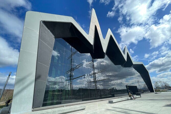 Glasgow in a Day: Family-friendly Private Day Tour from Edinburgh - Kelvingrove Art Gallery and Museum: Quick Art That Satisfies