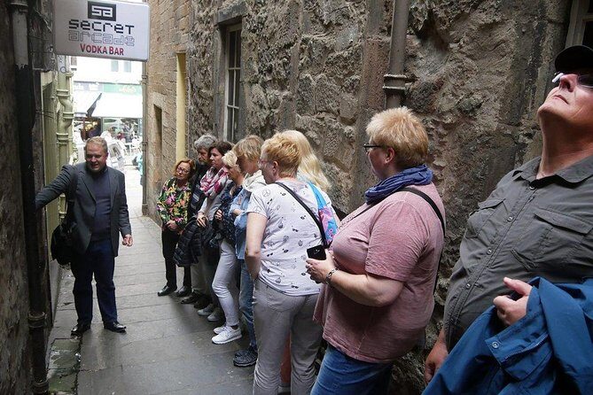Guided Edinburgh Private Walking Tour - National Galleries Scotland when the weather turns