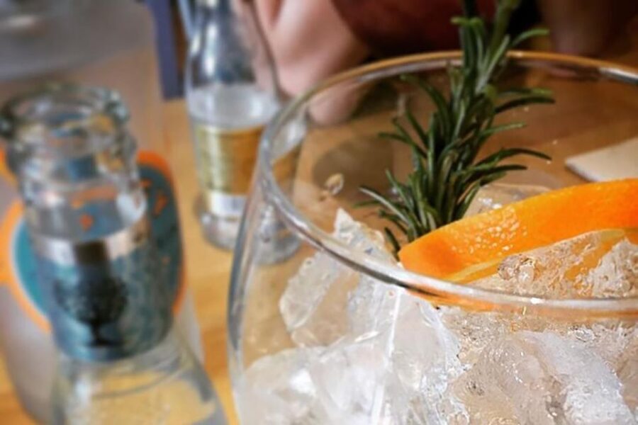 Haggis paired with whisky & gins in 56 North distillery! - The 2-Hour Flow: How the Tasting Session Actually Moves