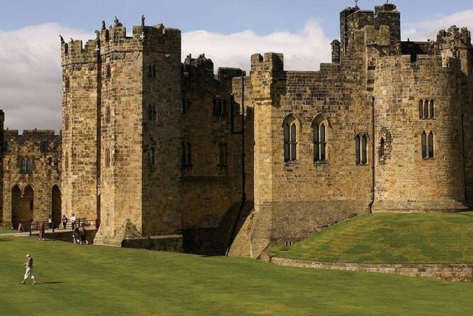 Harry Potter and English Castle Italian Tour Guide - Key things I’d bet you’ll care about