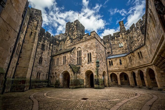 Harry Potter's Alnwick Castle and Scottish Borders Day Trip - A Border-Day Road Trip From Edinburgh