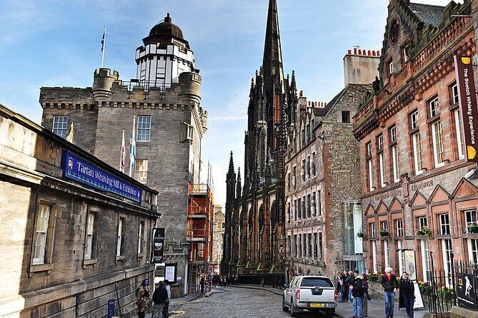 Harry Potter’s Edinburgh: A Self-Guided Audio Tour - Writer’s Museum stop: quick peek, optional pause inside