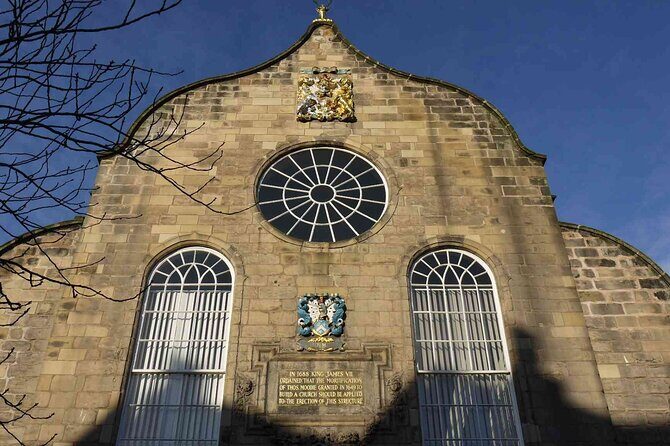 Highlights from the Royal Mile: A Self-Guided Audio Tour - Walking the Royal Mile: 1¼ miles, four distinct neighborhoods