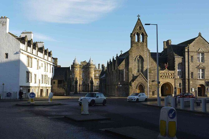 Highlights from the Royal Mile: A Self-Guided Audio Tour - St Giles Cathedral area: Old Tolbooth, Heart of Midlothian, and Charles II