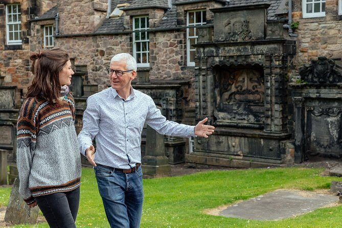 Highlights & Hidden Gems With Locals: Best of Edinburgh Private Tour - Grassmarket: pub streets with an execution-site past
