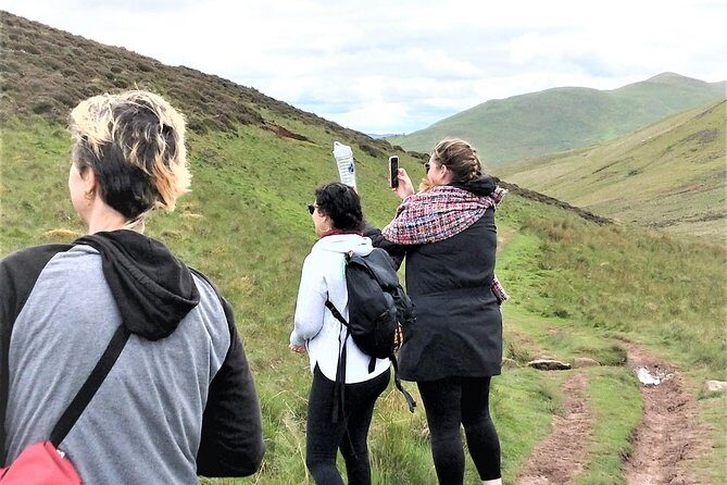 Hill & Nature Hike - Discover Real Edinburgh With a Local Expert - Meeting Point and Timing: Your Day Starts at King’s Theatre