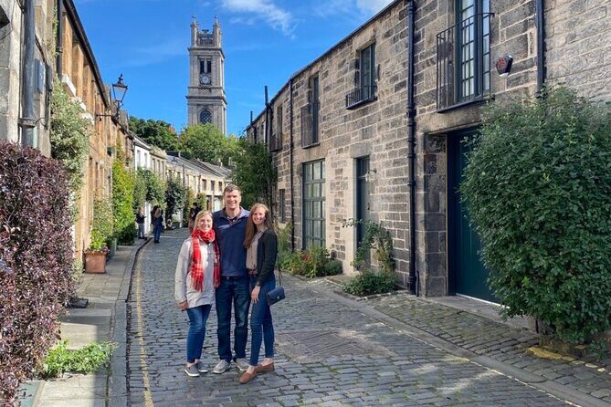 Historic Edinburgh and Rosslyn Chapel Full-Day Private Tour in a Premium Minivan - Premium minivan comfort: what it changes on a long day