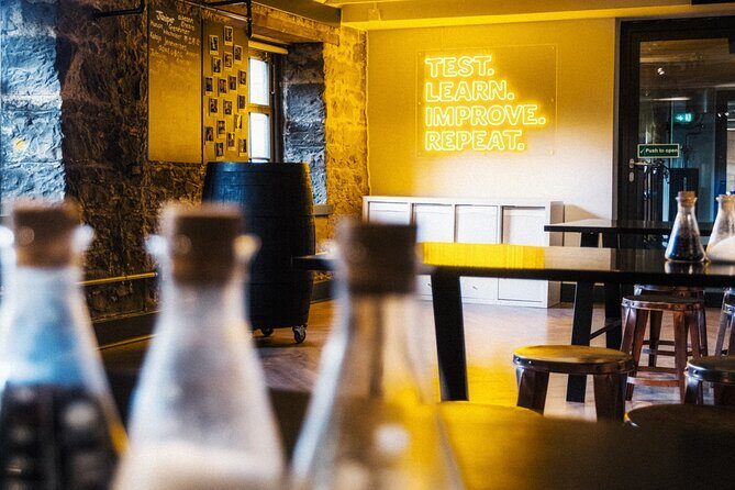 Holyrood Distillery Gin Tasting Experience - Tasting four Holyrood expressions with smart pairings