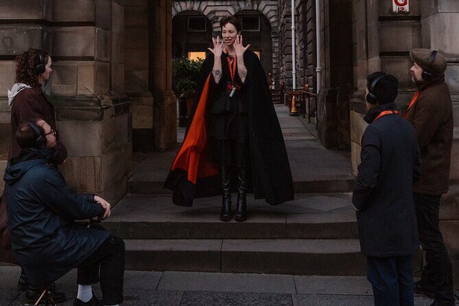 Immersive Old Town Ghost Walking Tour in Edinburgh - Old Town close-ups: cobbled streets and grim lives above ground