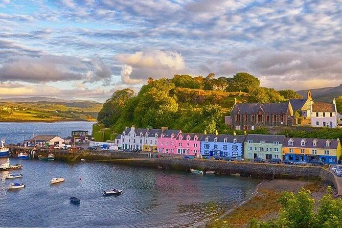 Isle of Skye & Highlands 3days / 2nights in Spanish. - Loch Ness and Urquhart Castle before the Plockton hotel base