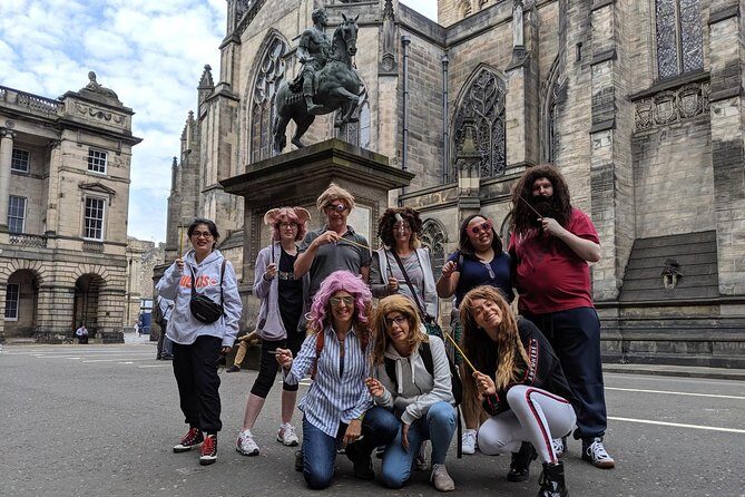 JK Rowling’s Edinburgh & the Writing of Harry Potter 4½hrs - Victoria Street: the winding wizarding street moment