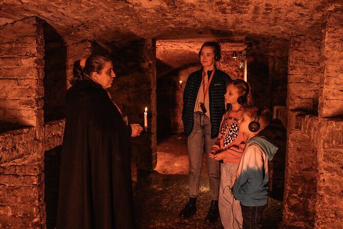 Kids Multi-Sensory Underground Vaults Tour in Edinburgh - Stop 3 at Mercat Tours: the underground finale at Blair Street