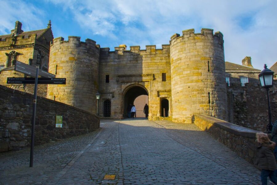 Loch Lomond, Highlands & Stirling Castle Tour from Edinburgh - Value for $80: When This Tour Makes Sense