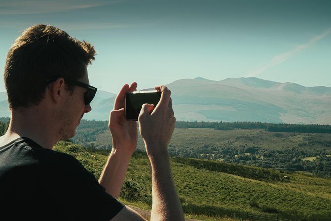 Loch Ness, Glen Coe & The Highlands Day Tour from Edinburgh - Stirling Castle ramparts: history told while you pass