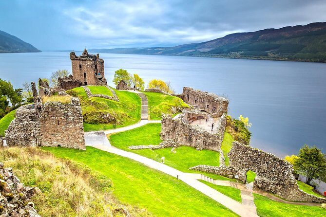 Loch Ness, Glencoe & the Highlands Guided Day Tour from Edinburgh - Edinburgh to Callander: your early reset and chance at Highland coos