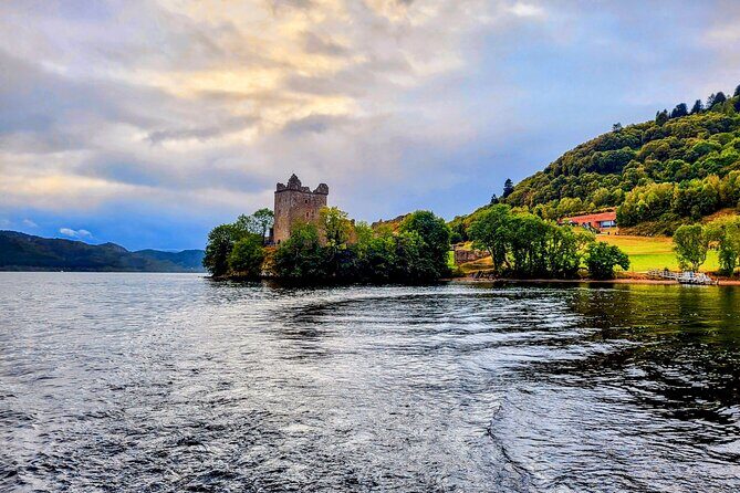 Luxury Private Tour of The Highlands & Loch Ness from Edinburgh - Morning starts: Forth Bridges, The Kelpies, and Stirling’s storybook power