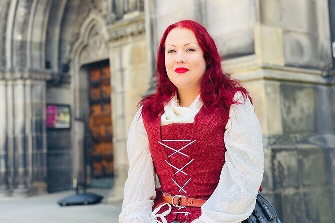 Old Town Walking Tour - Who should book this tour?