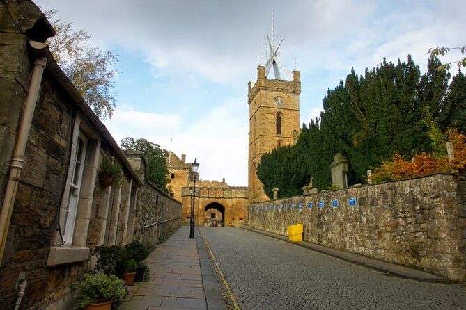 On the Trail of Mary Queen of Scots Private Tour in a Minivan from Edinburgh - Why Mary Queen of Scots’ Trail Works in One Long Day