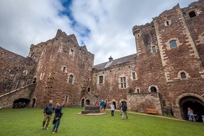 Outlander Film Locations Day Trip from Edinburgh - The one-day Outlander route from Edinburgh: fast, scenic, and surprisingly manageable