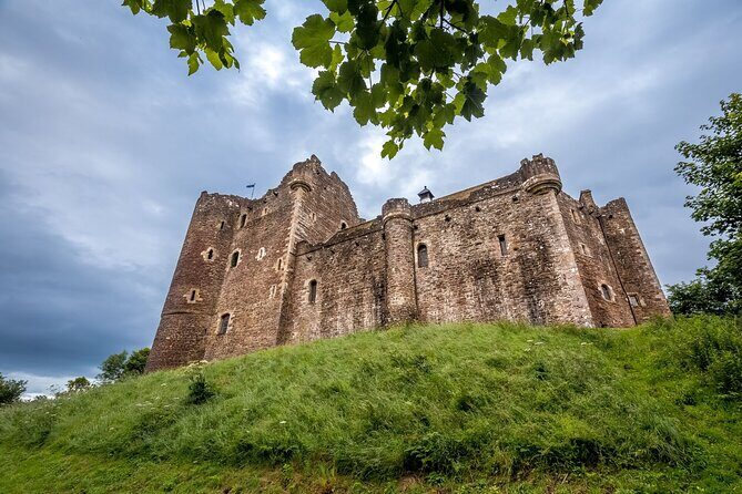 Outlander Filming Locations Day Tour from Edinburgh - The Driver-Guide Difference: Stories That Keep You Interested