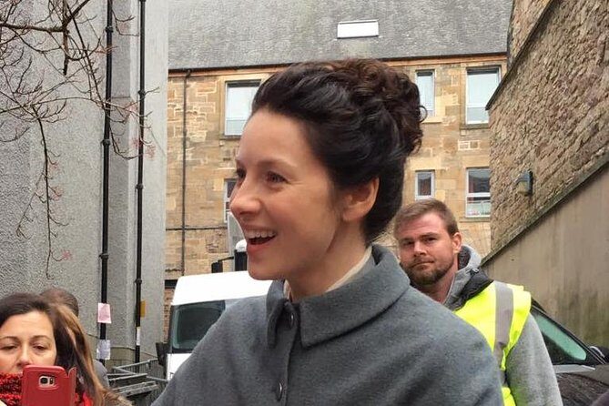 Outlander Walking Tour of Edinburgh's Old Town - Holyroodhouse for Bonnie Prince Charlie: Film vs Novel