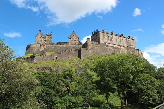 Private 4h Walking Tour in Edinburgh with Edinburgh Castle Tour - A Private Edinburgh Highlights Walk That Ends at the Castle