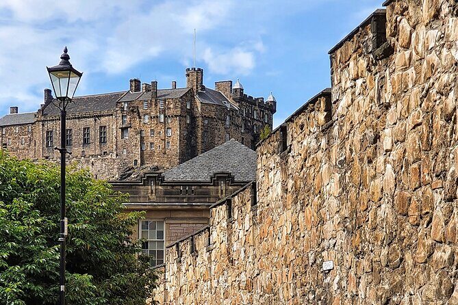 Private Edinburgh driving tour - Advocate’s Close and the New Town View