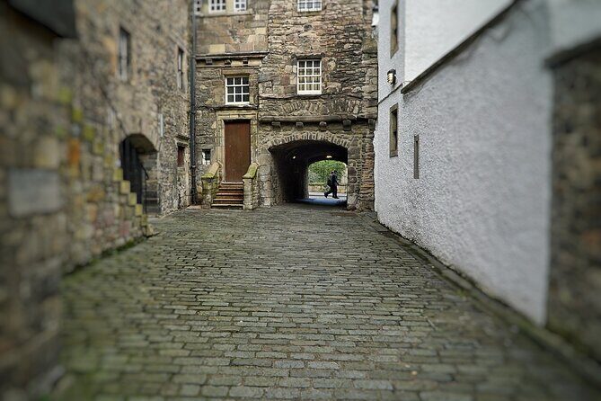 Private Edinburgh driving tour - First Stop: St Giles’ Cathedral Area